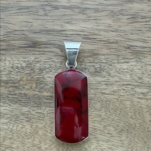 Red Stone Pendant Necklace - Elegant Women's Jewelry